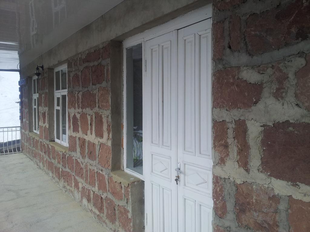 Red Stone Guest House Казбеги Номер фото