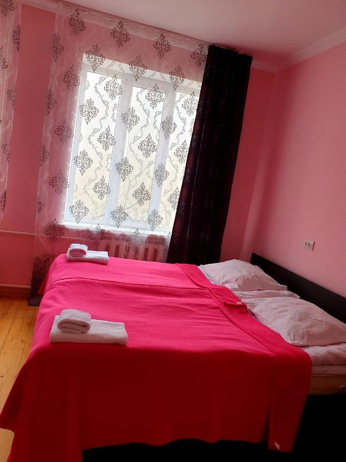 Red Stone Guest House Казбеги Экстерьер фото